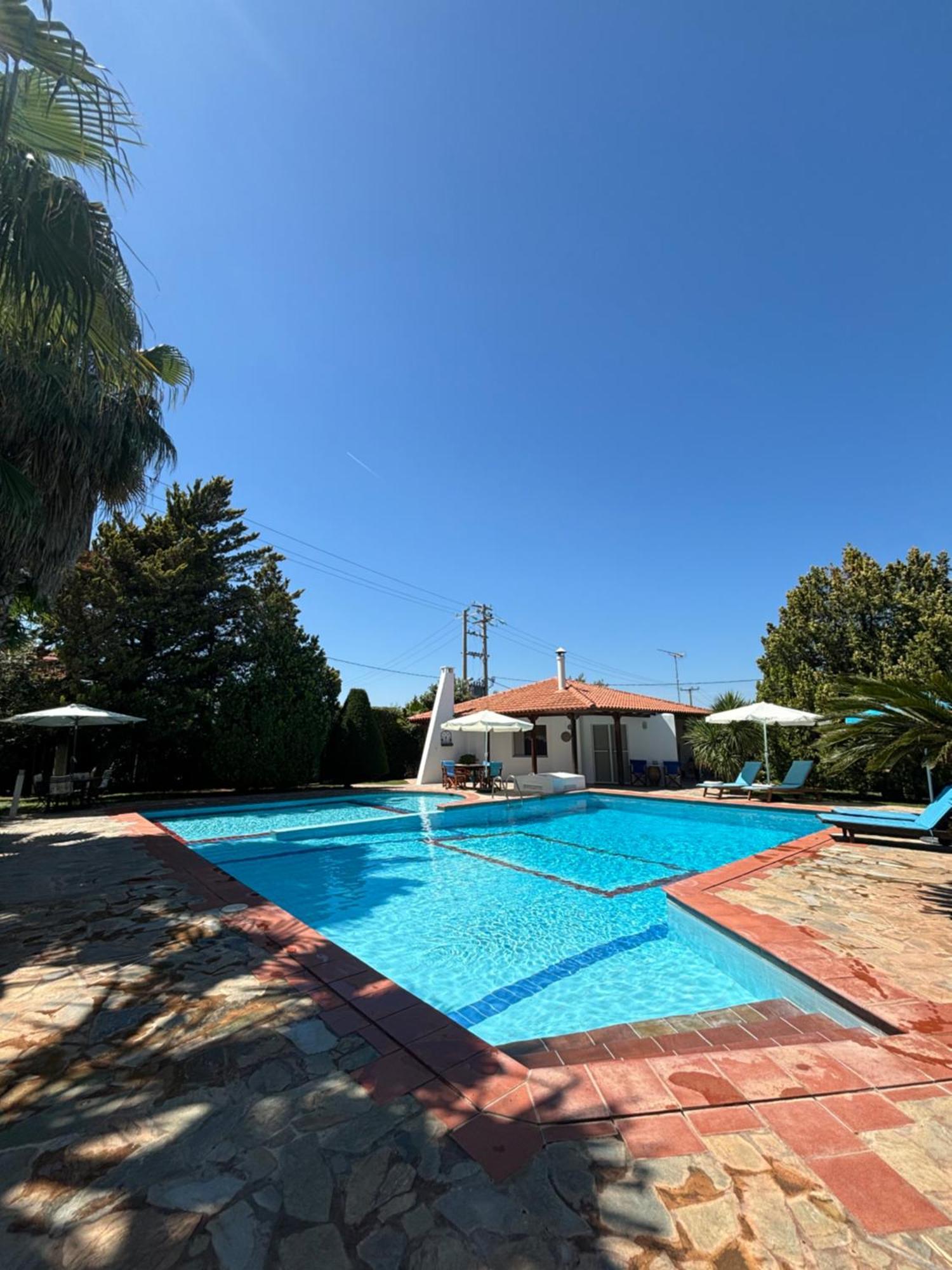 Country House With Pool And Big Garden 奥罗波斯 外观 照片
